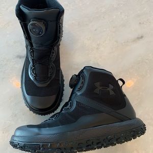 UNDER ARMOUR FAT TIRE BOOTS 10.5 RARE!
